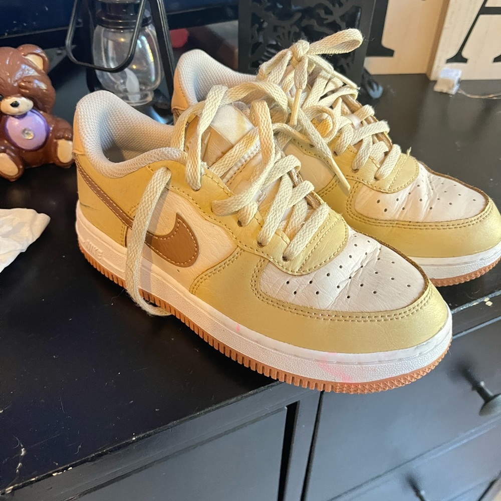 Nikes barely used